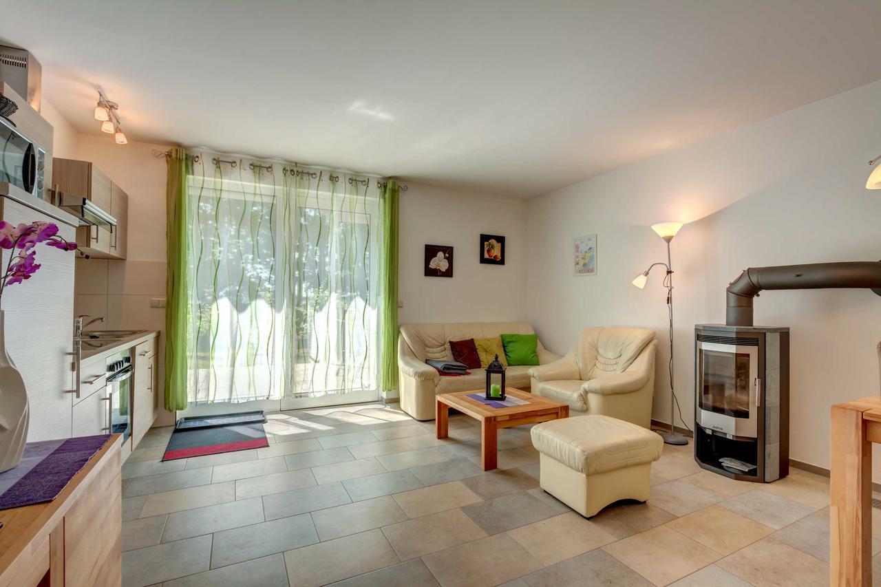 Haus Werder Wohnung 2 Mit Kamin Zinnowitz Exterior foto